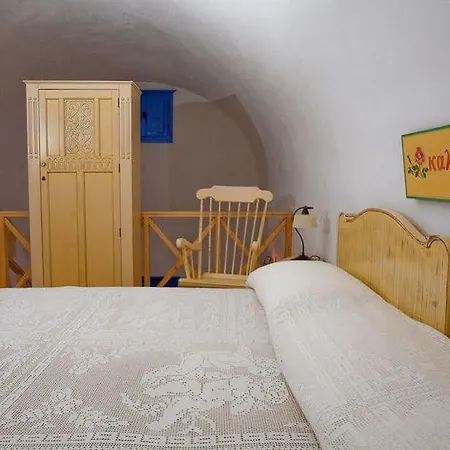 Santo Blue Santorini Caldera View Luxury 3* Megalochori (Santorini)