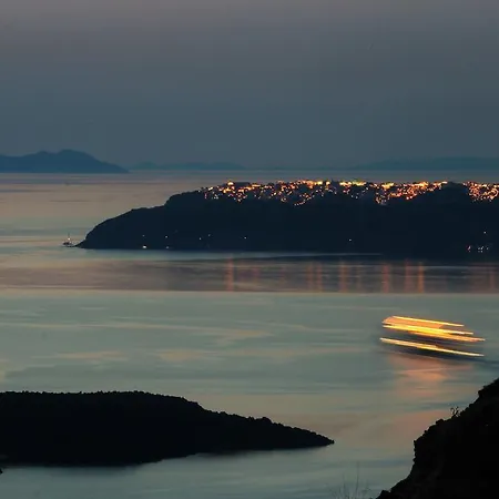 Βίλα Aegagros Caldera