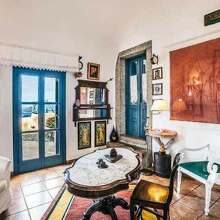 Villa Aegagros Caldera Megalochori (Santorini)