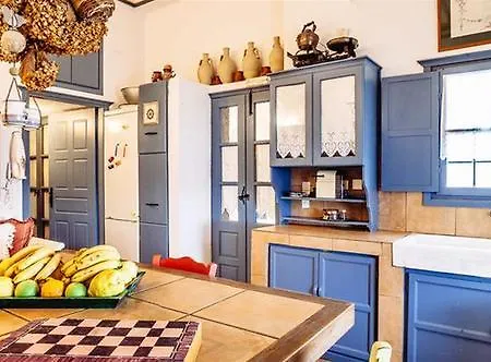 Santo Blue Santorini Caldera View Luxury Apartmanhotel