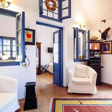 Santo Blue Santorini Caldera View Luxury Megalohóri