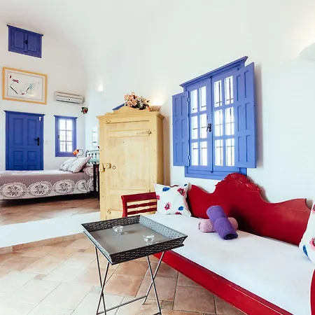 Aegagros Caldera Villa *