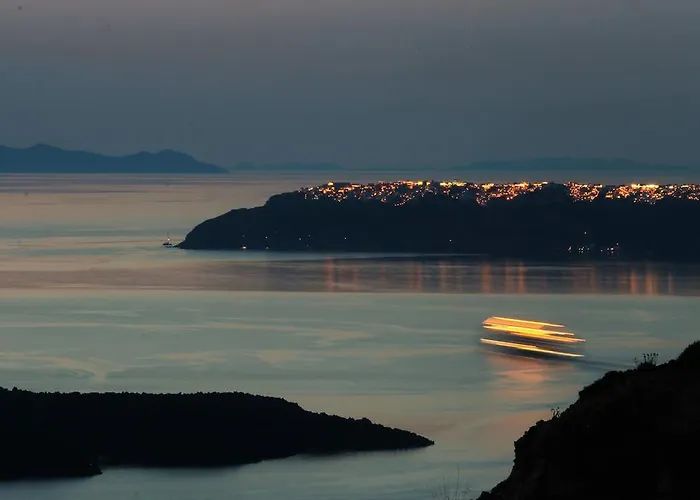 Lejlighedshotel Santo Blue Santorini Caldera View Luxury