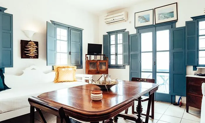 Santo Blue Santorini Caldera View Luxury Lejlighedshotel 3*