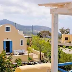 Santo Blue Santorini Caldera View Luxury 4*