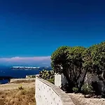 Santo Blue Santorini Caldera View Luxury Appart hôtel 4*