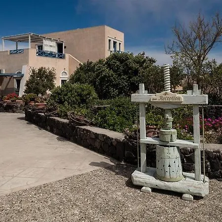 Santo Blue Santorini Caldera View Luxury Lejlighedshotel
