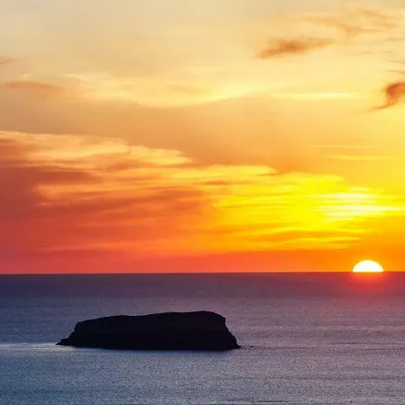 Santo Blue Santorini Caldera View Luxury 3* Μεγαλοχώρι